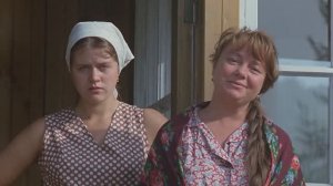 Как молодуха наша? Фрагменты из фильма "Любовь и голуби". 1984 г.