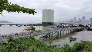 Виды на реку,мост и море с Чамского холма!