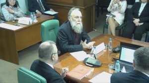 Дугин: «Слово «патриот» на Западе стало ругательным. А у нас государство больше и выше тебя»