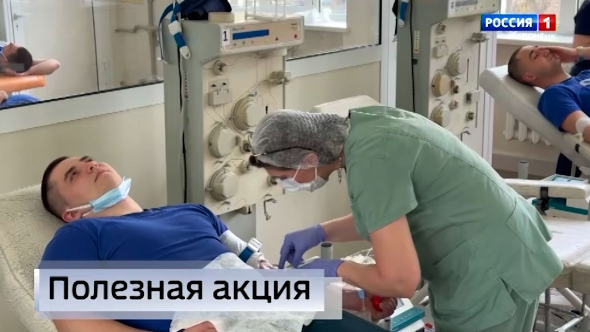 В Донецке прошла масштабная донорская акция объединившая порядка 100 молодых людей