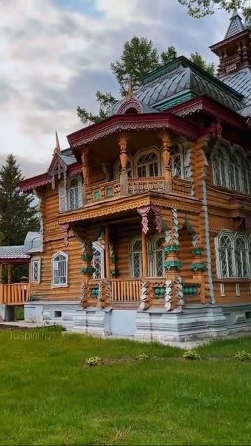 Красота живет  в старых деревянных избах