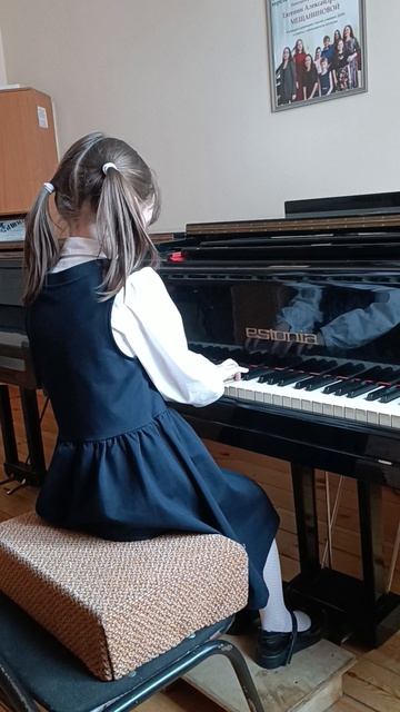 Бонцевич Арина,1 класс,ДШИ Колледжа культуры и искусств имени И.С.Палантая