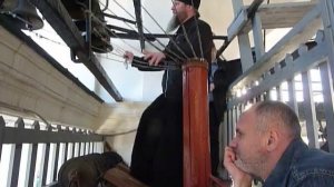 Звон на колокольне Свято-Троицкой Сергиевой Лавры