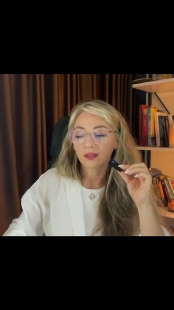 Деньги могут давать свободу или удерживать в зависимости. Часто причина  в нашей психике.