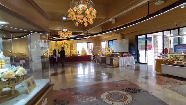 В отпуск в Тайланд 3. Храм Phra That Pha SornKaew.