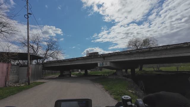 Кисловодск. Влог без монтажа. Весенняя прогулка по городу на электроскутере. 16 апреля 2026 2 часть