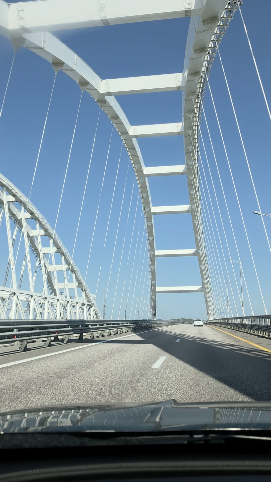 Крымский мост 16 апреля 2026 #россия #крым #samsung #море #черноеморе #отдых #юг #югроссии #видео