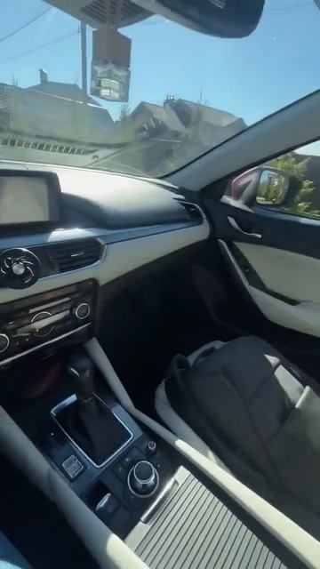 Мазда с наружи