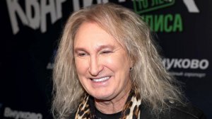 «Поцеловаться, полизаться — это по мне»: как живет 65-летний лидер группы «Рондо» Александр Иванов