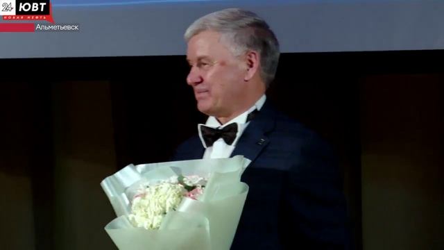 В Альметьевске прошел творческий вечер Роберта Андреева