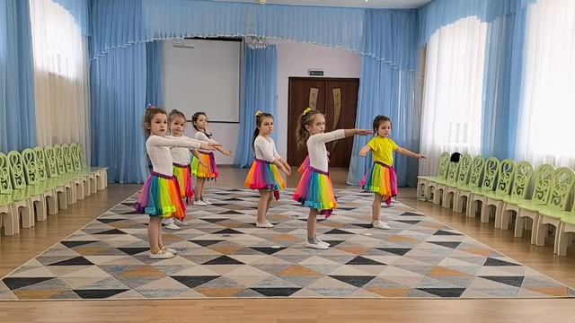 танец для малышей.mp4