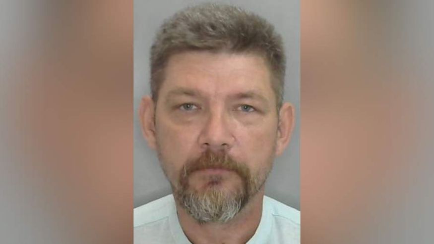 Стала известна личность стрелявшего в полицейских в Оренбургской области