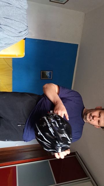 Приехал вело шлем