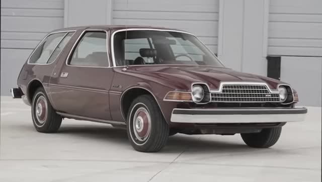 AMC PACER машина будущего пришедшая слишком рано