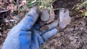 Лезли  лезли и залезли. Ищем новые места в глухих лесах