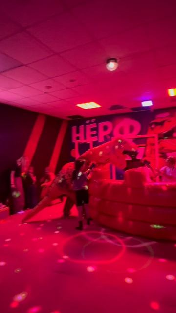 Кинг Конг 🦍 против 🦖Дино