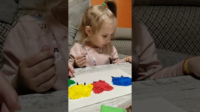 Лепим из мягкого пластилина птичек