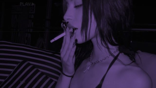 Она — лишь воспоминание 💔