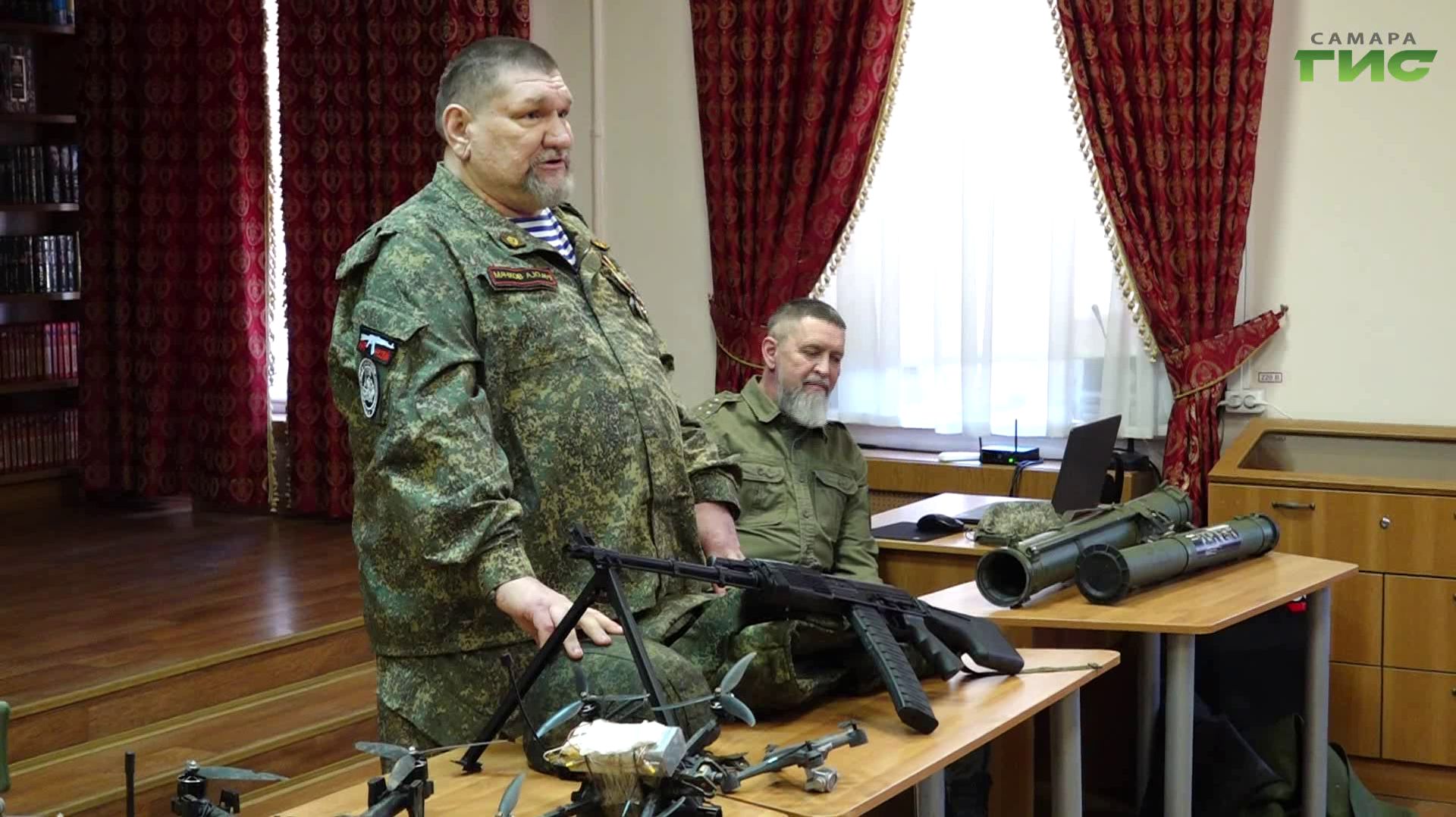 Для учащихся самарских колледжей провели урок мужества в преддверии 9 Мая