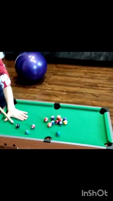 Отличный вечер. Игра в бильярд.