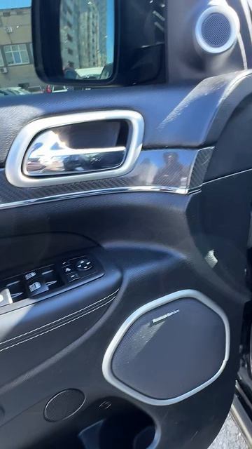 Jeep Grand Cherokee Внед. 5-дв. SRT 6.4 AT 2013г