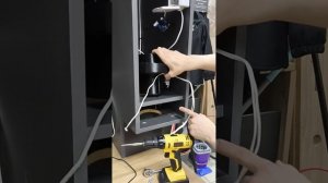 Снятие и замена механизма выдачи стаканов с кофейной стойки