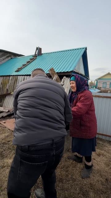 Спор поколений😂