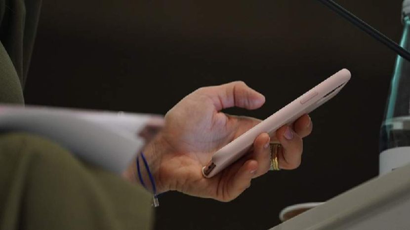 Россиянам назвали способ вдвое сократить расходы на мобильную связь