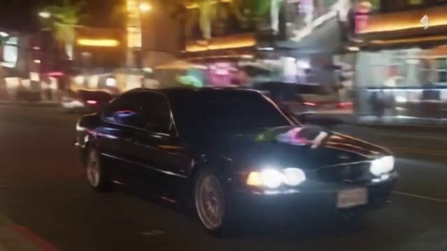 Джейсон Дюваль спас Полицейских