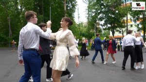 Последний вальс выпускников - вы помните свой танец на школьном выпускном?