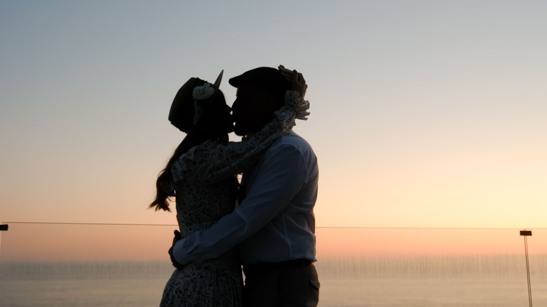 Потрясающии день