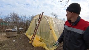 продолжаем строительство теплицы!жизнь в деревне
