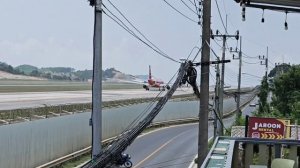 Кафэ у ВПП Пхукет .