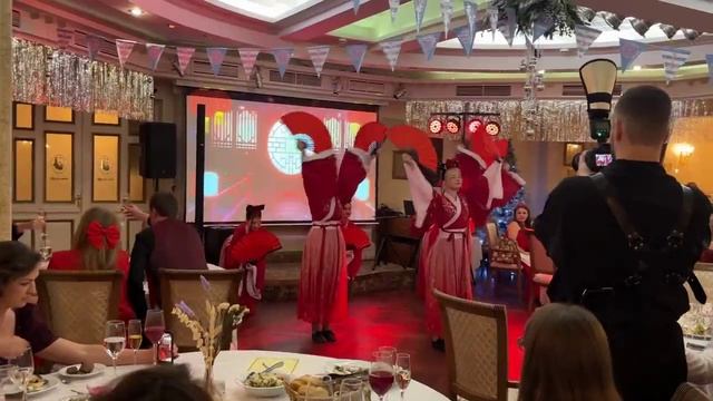 Танец с веерами 2  - ТО ШоуГрад 8911921-52-62 Организация и проведения шоу СПб!