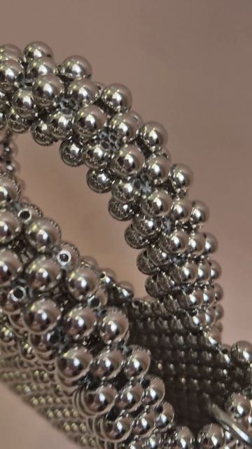 Мастер класс Сумка из бусин по ссылке в описании