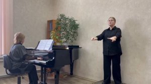 П.Чесноков "Солнце,солнце встаёт". Дирижирует студент 1 курса Оленникова Полина.