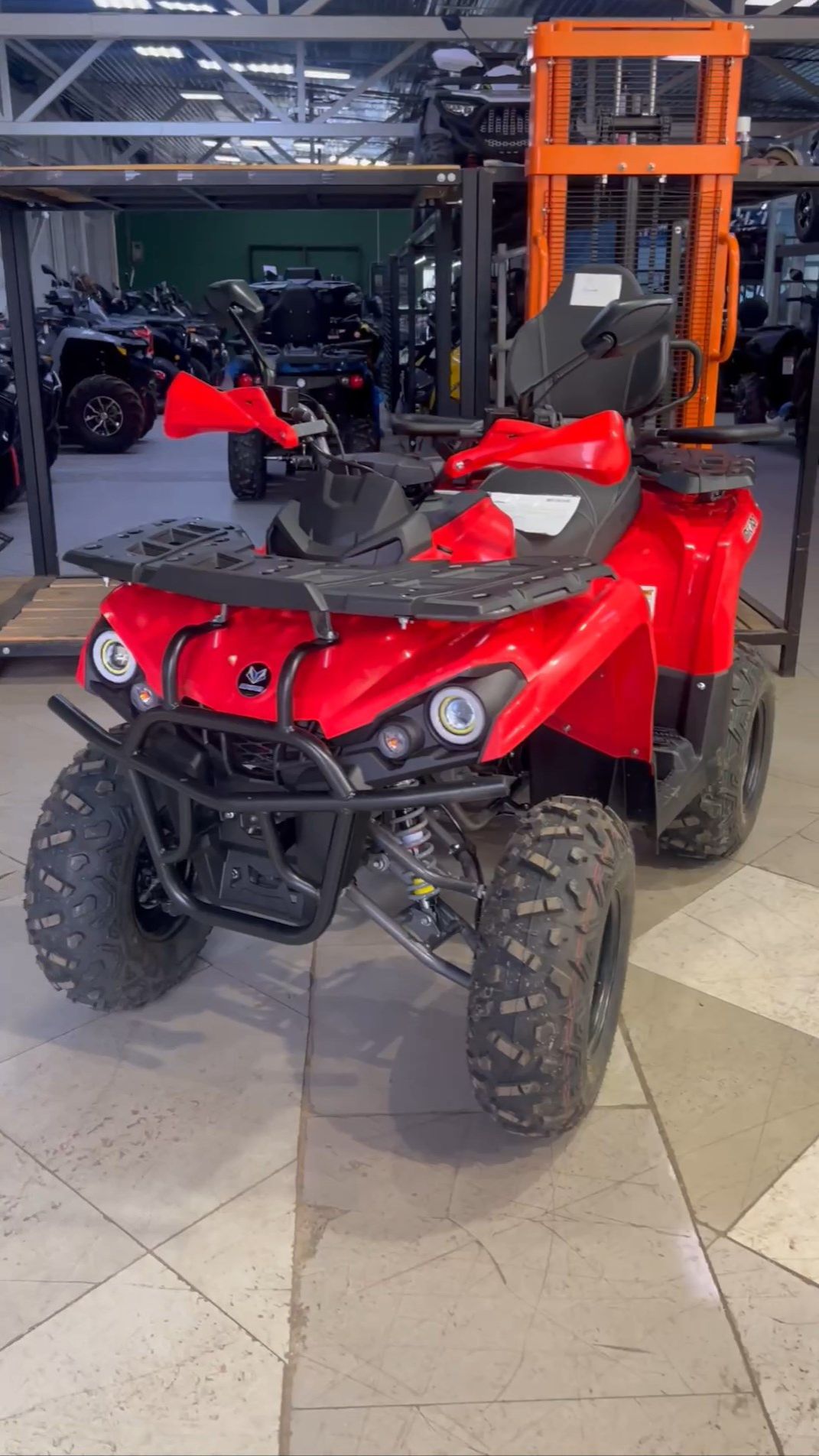 Квадроцикл Bizon Hammer 200