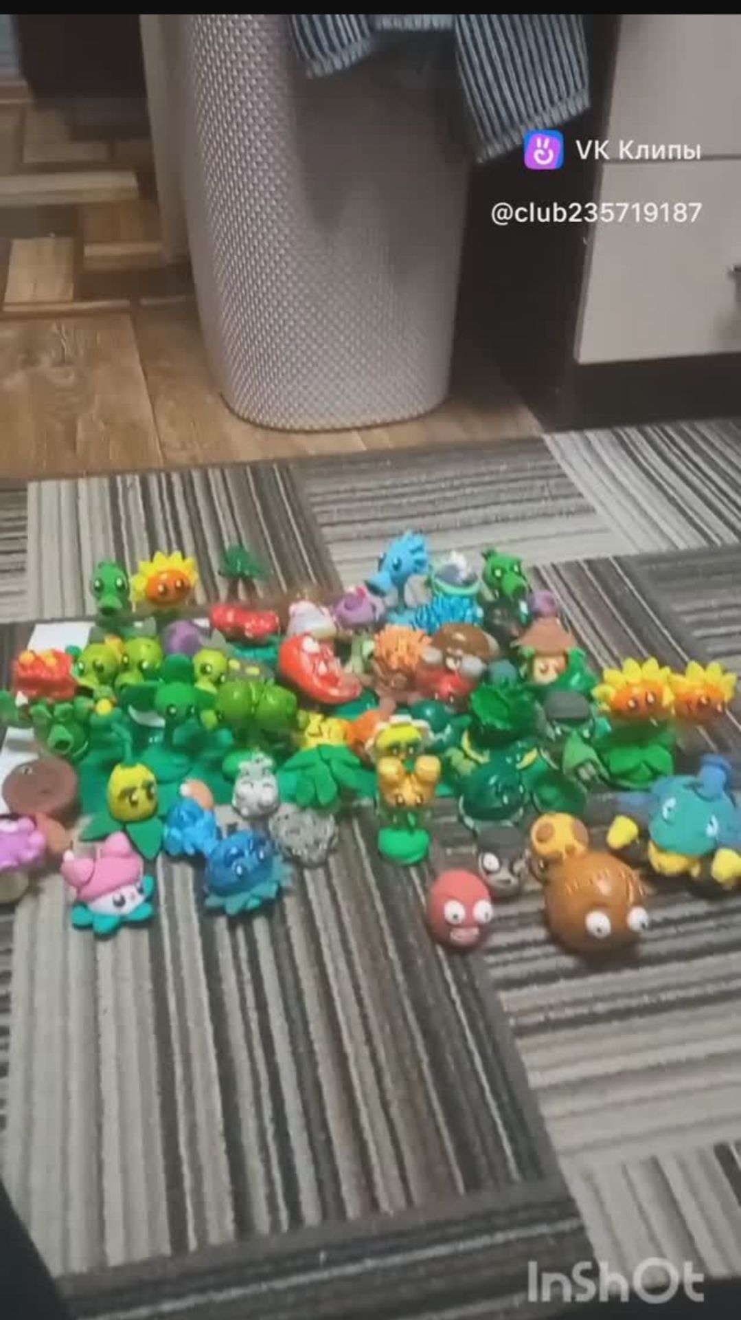 Растения против зомби из воздушного пластилина 1 часть (upgrade)