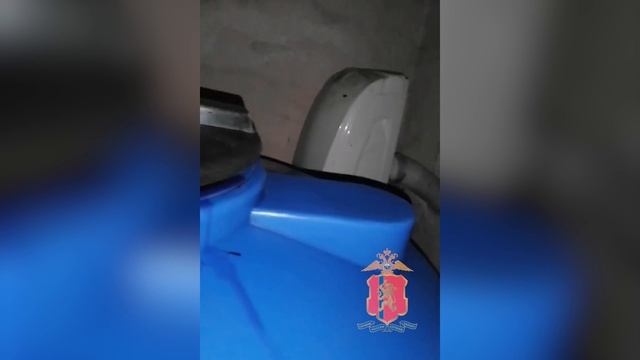 Трёх жителей Красноярского края полиция уличила в изготовлении на даче свыше 11 000 литров алкоголя