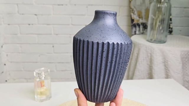 Декоративная ваза КАРРО полистоун бежевая 16 см APF670430-2