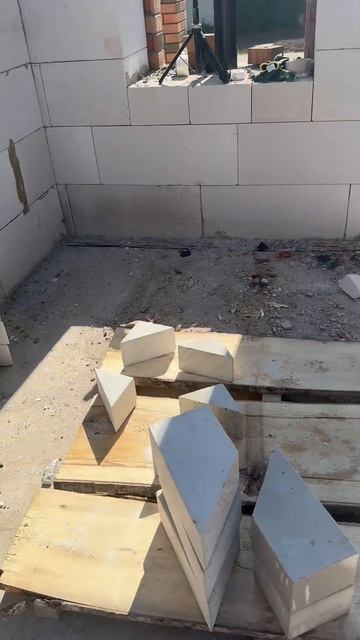 Как сделать скошенный угол в кирпичной перегородке