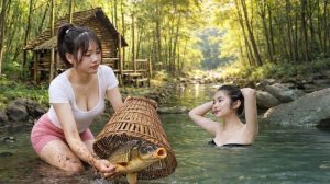 Ловлю крупную рыбу в лесном ручье. Примитивные технологии выживания.