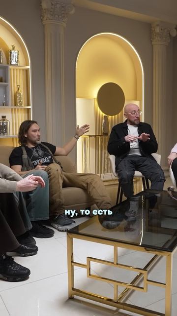 Группа USB – ездили на игры КВН в товарном поезде #50вопросов #shorts #юмор #квн #usb #тнт #камеди