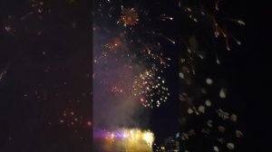 и в завершении праздничный салююют! 🙌🎉🎉🎉🎊🎊🎊✨✨✨♥️