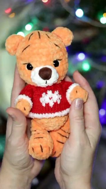 Тигрёнок крючком из плюшевой пряжи #амигуруми #тигркрючком #изплюшевойпряжи