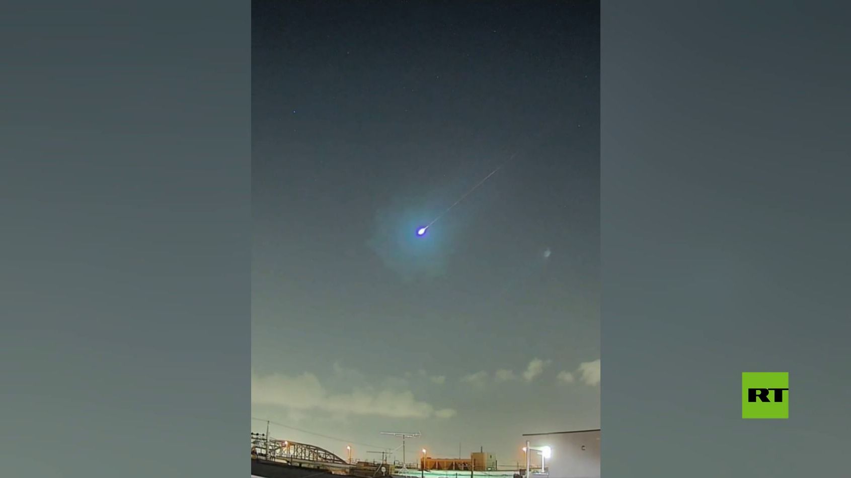 اليابان.. لقطات مميزة لسقوط نيزك بالقرب من مدينة كاواساكي