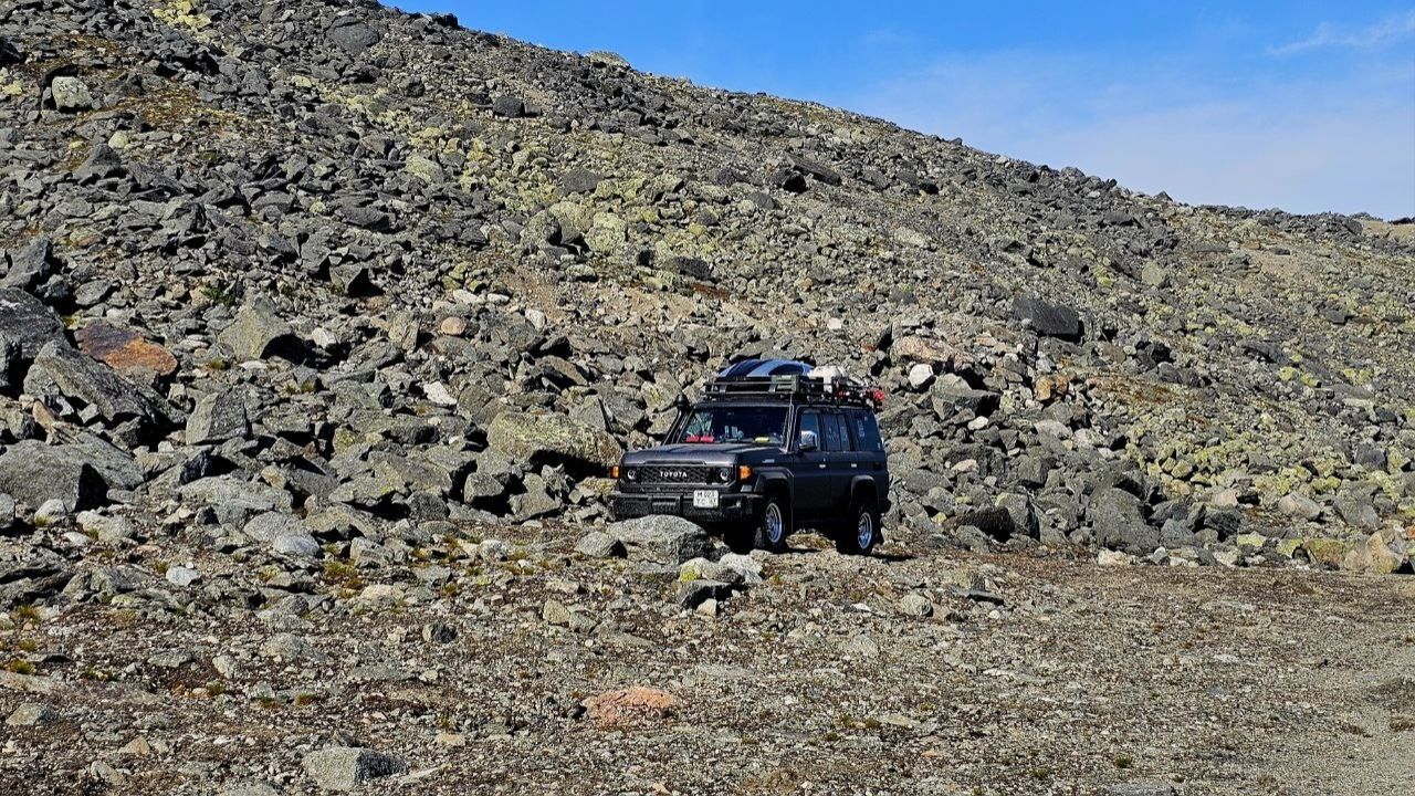КОЛЬСКИЙ. Заехали на машинах на одну из самых высоких северных точек России. Эпизод 5