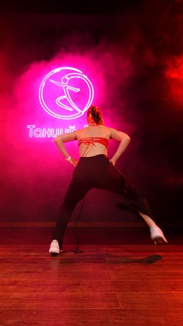 Dancehall Дэнсхолл - Школа танцев Танцуй Тут