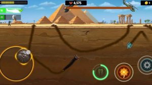 огромный червь убийца. люди против червей.