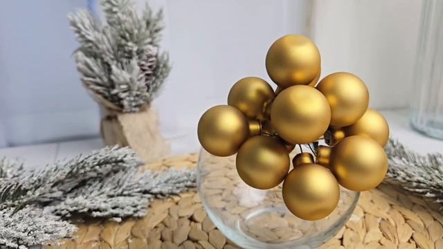 ГРОЗДЬ стеклянных матовых шариков на проволоке 12 шаров по 25 мм цвет: горчичный 2000700